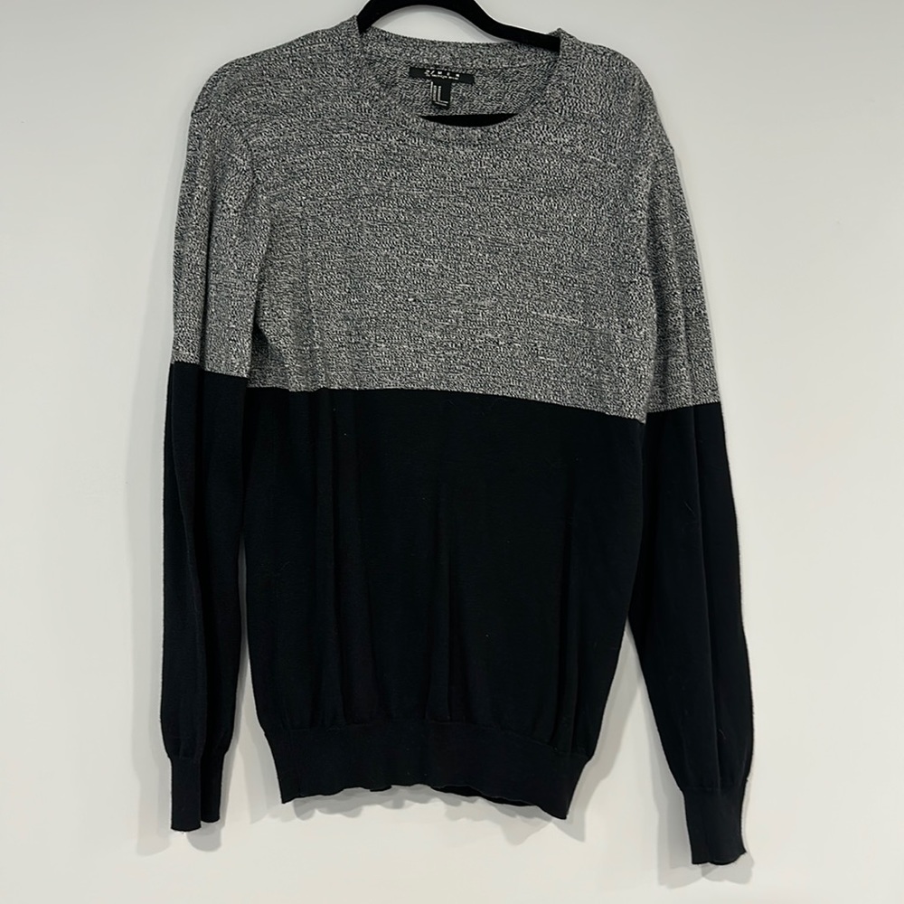 21 Men size M Mens sweater